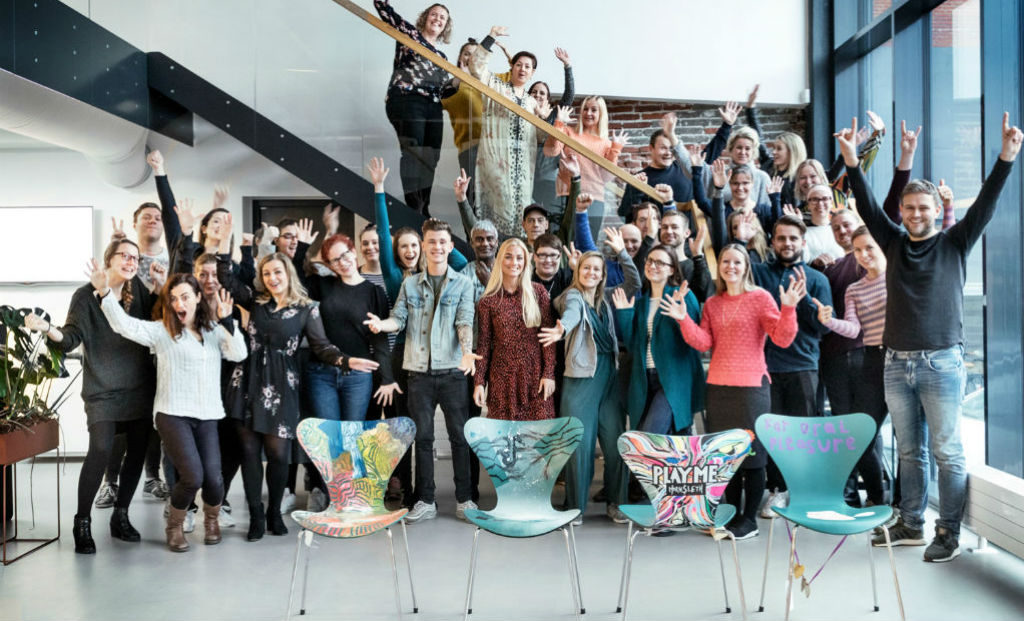 Sinful, Bizz Up, Syverstole, LEGEDYSTEN, legeheltene, dyst, velgørenhed, auktion