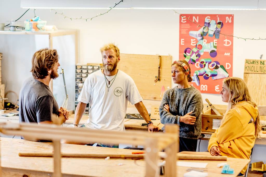 Surf & Work, Silicon VØ, Bizz Up