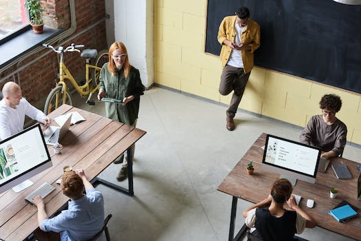 Sådan får du mere motion ind i en hverdag på kontoret